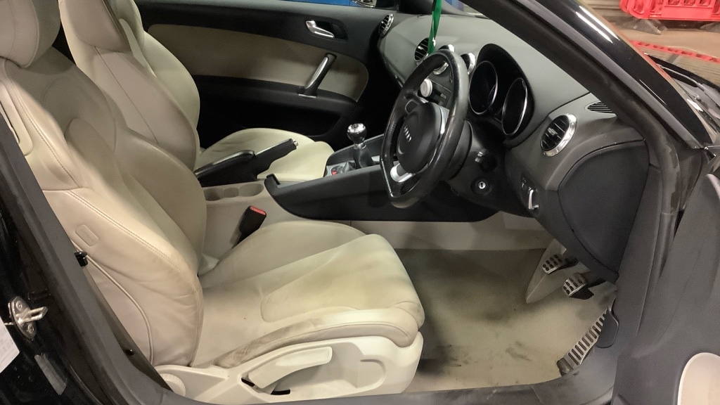 Used Audi TT 2009 for sale - 76960249: Photo 9