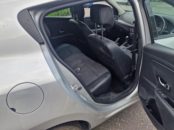 Used Renault Megane 2015 for sale - 75530231: Photo 18