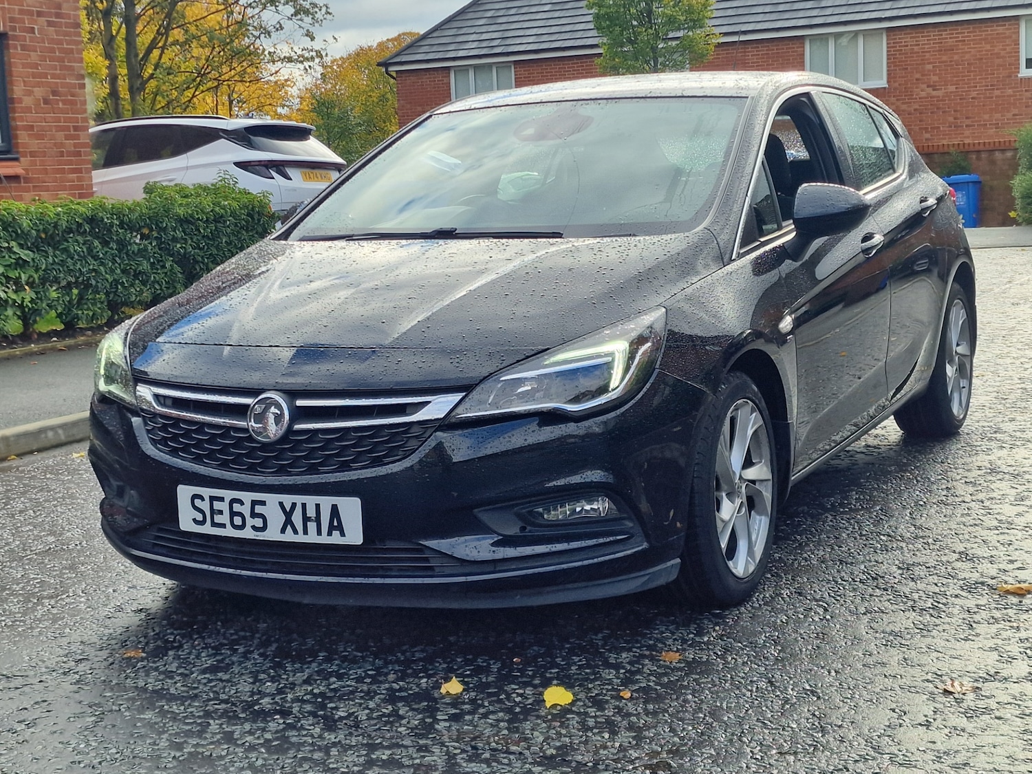 Used Vauxhall Astra 2016 for sale - 76336044: Photo 2
