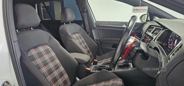 Used Volkswagen Golf 2020 for sale - 77268629: Photo 3