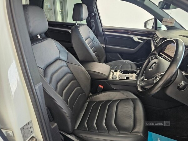 Used Volkswagen Touareg 2019 for sale - 74632685: Photo 16