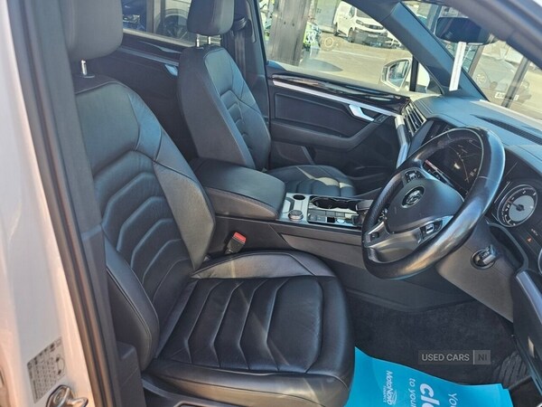 Used Volkswagen Touareg 2019 for sale - 74632685: Photo 42