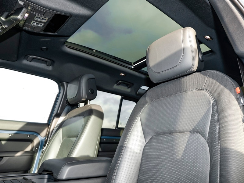 Used Land Rover Defender 2023 for sale - 77228642: Photo 10