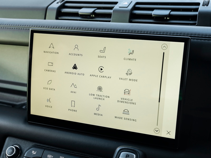 Used Land Rover Defender 2023 for sale - 77228642: Photo 16