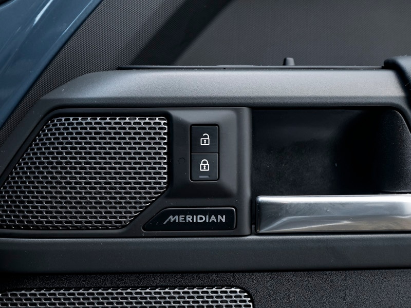 Used Land Rover Defender 2023 for sale - 77228642: Photo 19