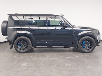 Used Land Rover Defender 2022 for sale - 76301580: Photo
