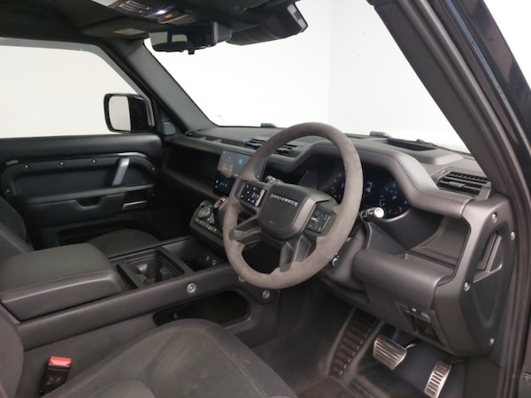 Used Land Rover Defender 2022 for sale - 76301580: Photo 6