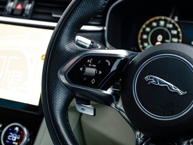 Used Jaguar F-Pace 2021 for sale - 76571636: Photo 13