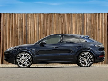 Used Porsche Cayenne 2023 for sale - 75518797: Photo