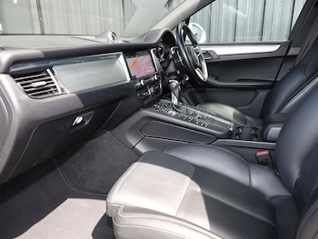 Used Porsche Macan 2019 for sale - 79144176: Photo