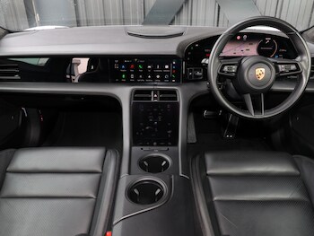 Used Porsche Taycan 2020 for sale - 77682283: Photo