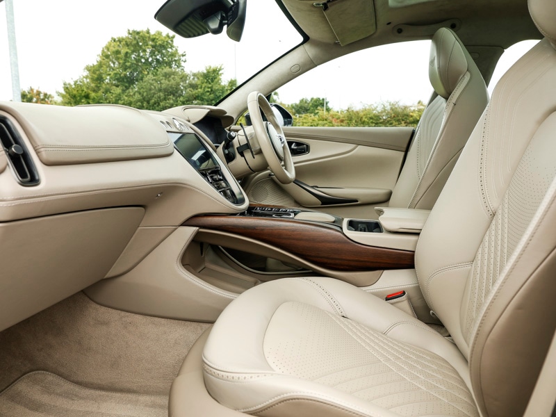 Used Aston Martin DBX 2021 for sale - 76052949: Photo 5