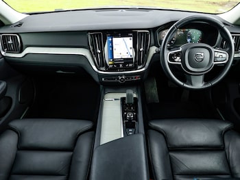Used Volvo V60 2021 for sale - 76238196: Photo