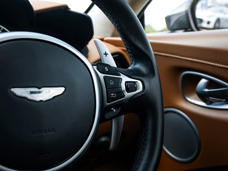 Used Aston Martin Vantage 2018 for sale - 77531150: Photo 11