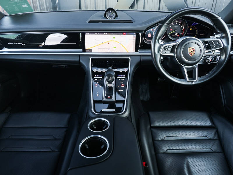 Used Porsche Panamera 2019 for sale - 78125541: Photo 2