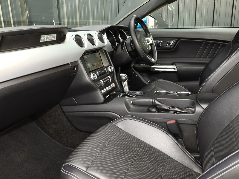 Used Ford Mustang 2018 for sale - 78125559: Photo 2