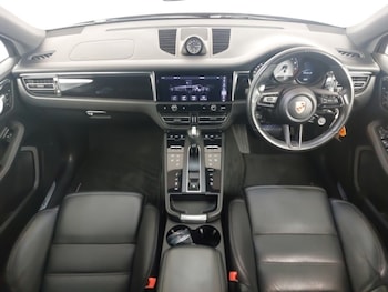 Used Porsche Macan 2023 for sale - 78252947: Photo