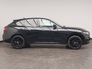 Used Maserati Levante 2022 for sale - 78300821: Photo