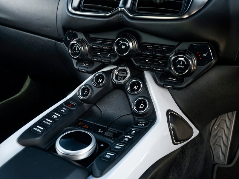 Used Aston Martin Vantage 2019 for sale - 77556112: Photo 14