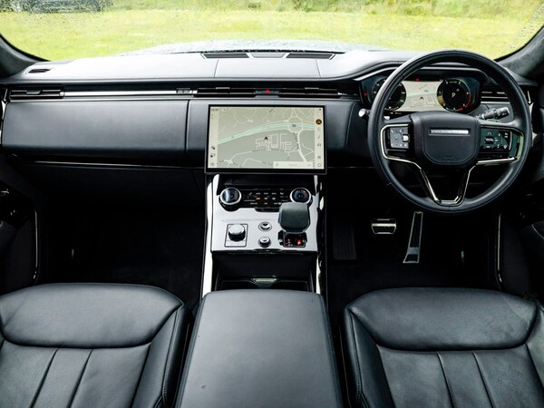 Used Land Rover Range Rover Sport 2023 for sale - 76208278: Photo 2