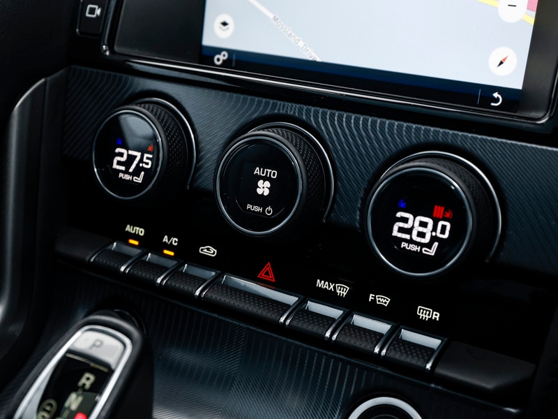 Used Jaguar F-Type 2017 for sale - 76571650: Photo 17