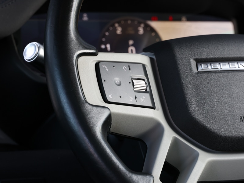 Used Land Rover Defender 2020 for sale - 78054656: Photo 11