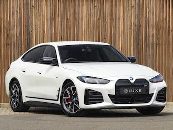 2025 - 400kW M50 83.9kWh 5dr Auto [18 Alloy]