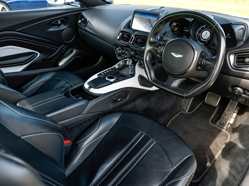 Used Aston Martin Vantage 2019 for sale - 76683608: Photo 10