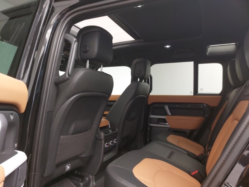 Used Land Rover Defender 2023 for sale - 77580050: Photo 12