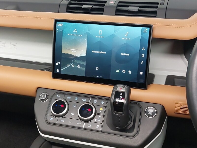 Used Land Rover Defender 2023 for sale - 77580050: Photo 8