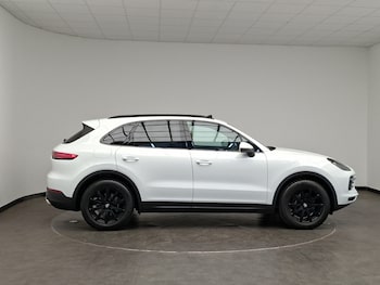 Used Porsche Cayenne 2022 for sale - 79517280: Photo