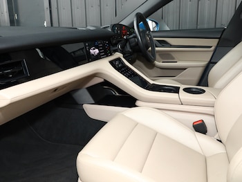 Used Porsche Taycan 2021 for sale - 78225247: Photo