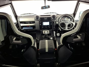 Used Land Rover Defender 2015 for sale - 79164670: Photo