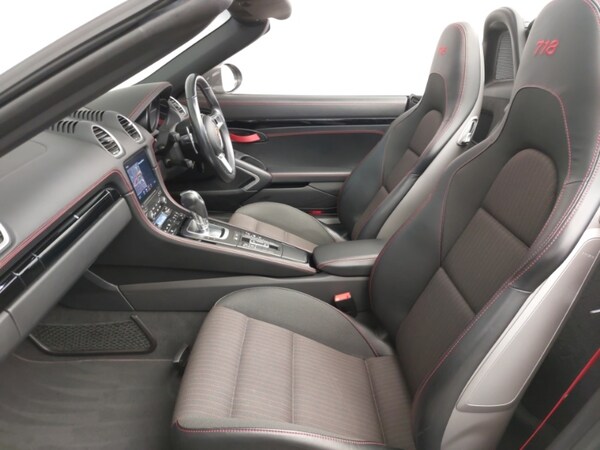 Used Porsche Other 2020 for sale - 76195421: Photo 12