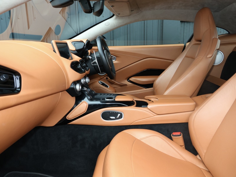 Used Aston Martin Vantage 2018 for sale - 78023343: Photo 11