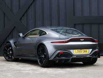 Used Aston Martin Vantage 2018 for sale - 78023343: Photo