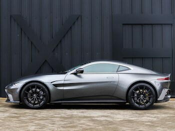 Used Aston Martin Vantage 2018 for sale - 78023343: Photo