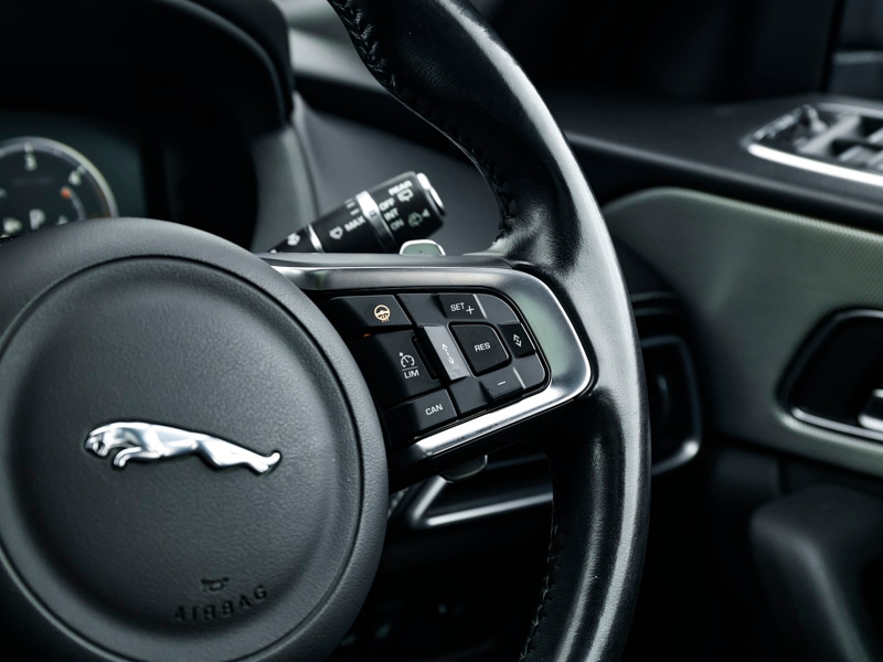 Used Jaguar F-Pace 2017 for sale - 76451206: Photo 13