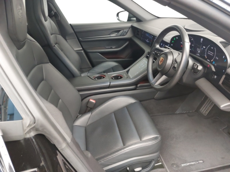 Used Porsche Taycan 2023 for sale - 76708147: Photo 6