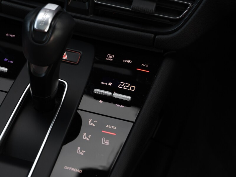 Used Porsche Macan 2023 for sale - 77694784: Photo 11