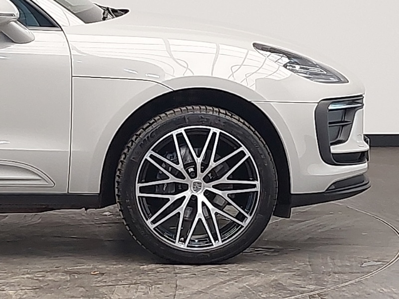 Used Porsche Macan 2022 for sale - 76779362: Photo 14