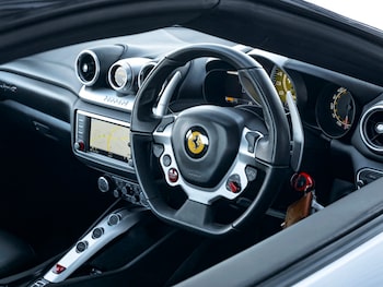 Used Ferrari California 2016 for sale - 76365404: Photo