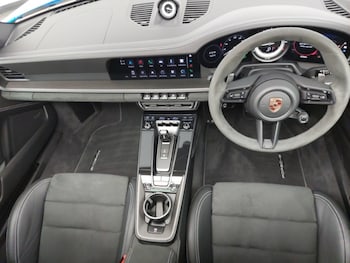 Used Porsche 911 2025 for sale - 76451198: Photo