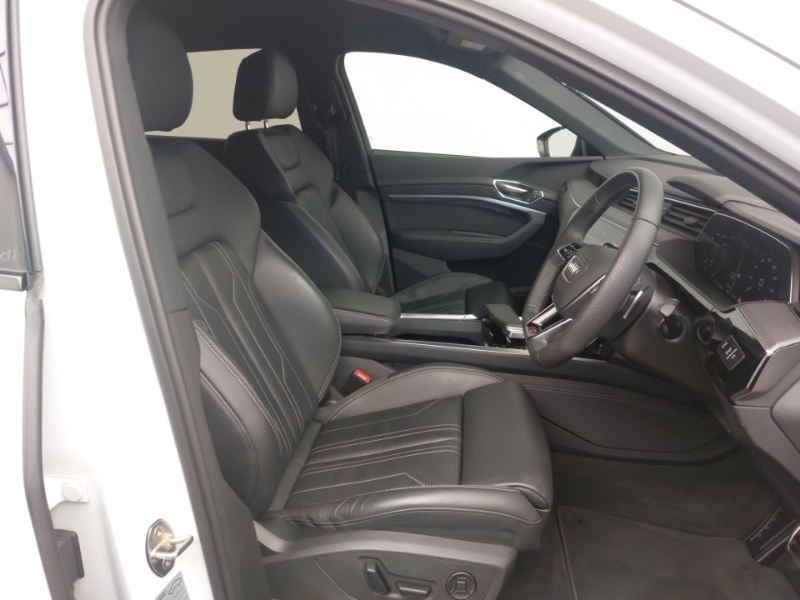 Used Audi Q8 2024 for sale - 76911670: Photo 11