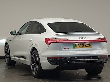 Used Audi Q8 2024 for sale - 76911670: Photo