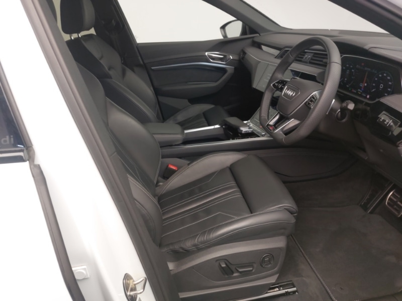 Used Audi Q8 2024 for sale - 76911670: Photo 6