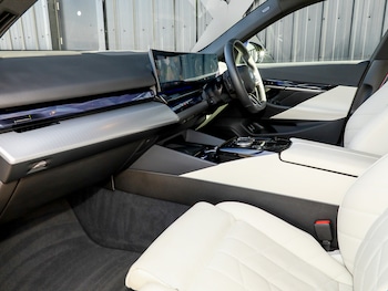 Used BMW 5 Series 2025 for sale - 78125562: Photo