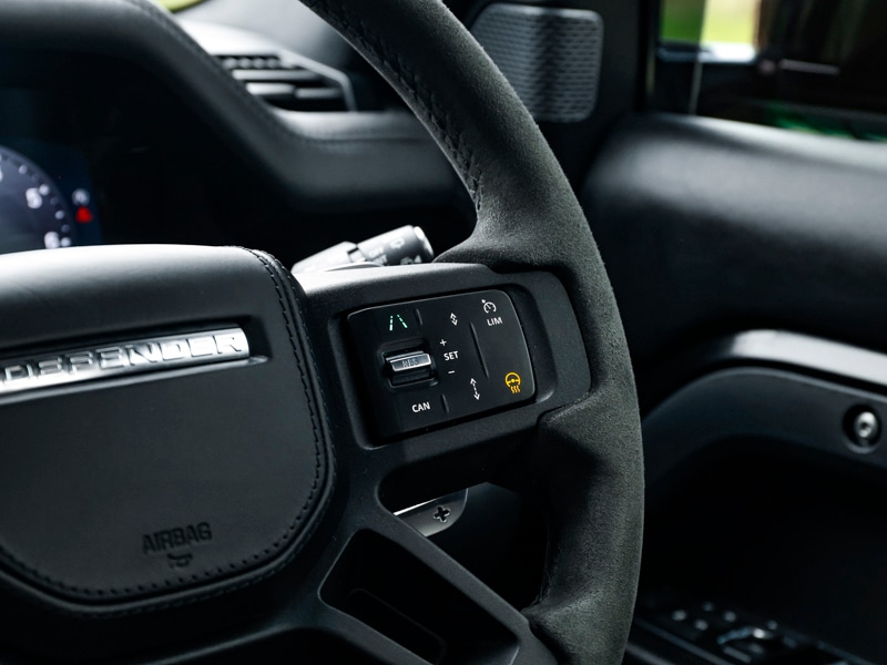 Used Land Rover Defender 2022 for sale - 76548682: Photo 12