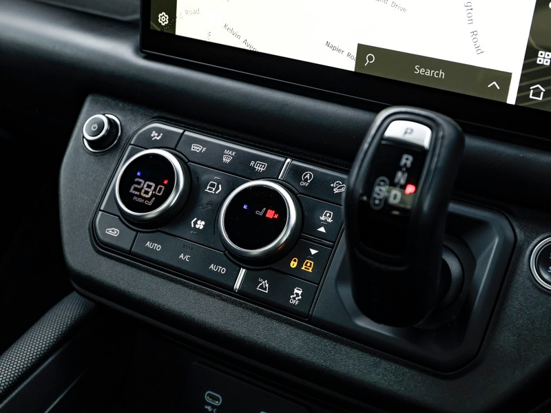 Used Land Rover Defender 2022 for sale - 76548682: Photo 17