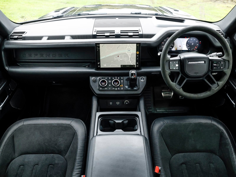 Used Land Rover Defender 2022 for sale - 76548682: Photo 2